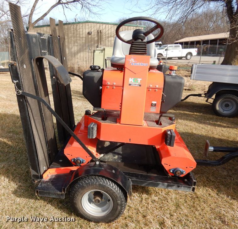 image for item JE9673 Smithco 7580 Tournament Ultra  greens roller