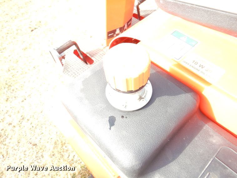 image for item JE9673 Smithco 7580 Tournament Ultra  greens roller