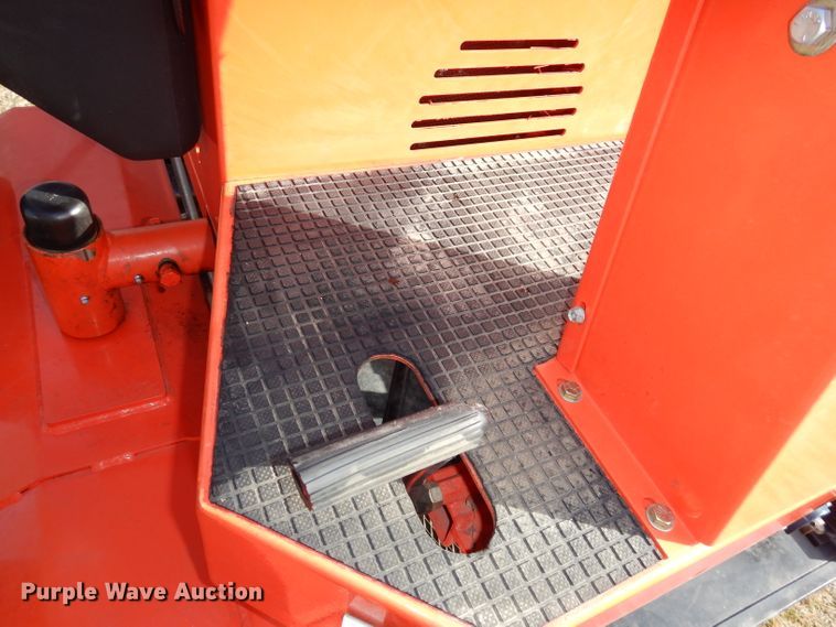 image for item JE9673 Smithco 7580 Tournament Ultra  greens roller