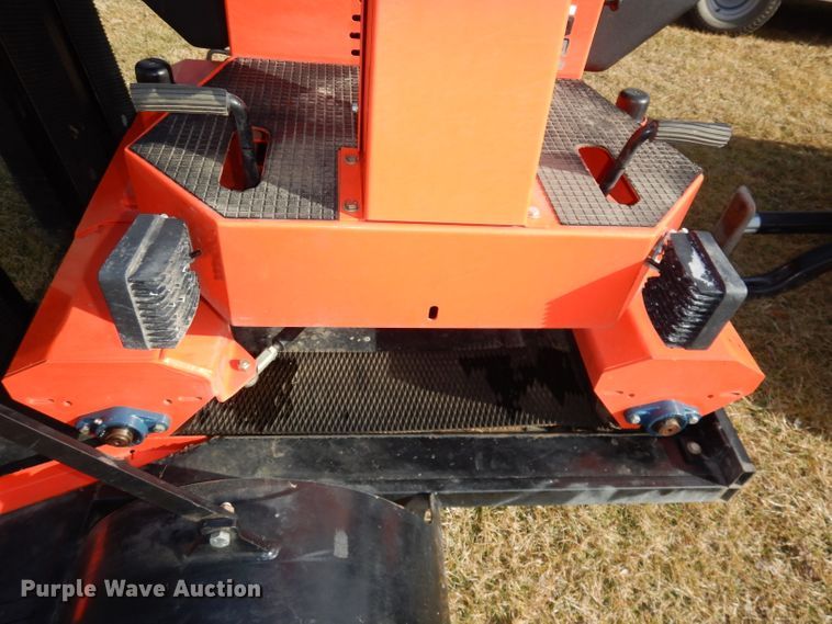 image for item JE9673 Smithco 7580 Tournament Ultra  greens roller