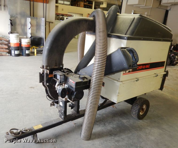 image for item JE9687 Agri-Fab HD 1000 lawn vacuum
