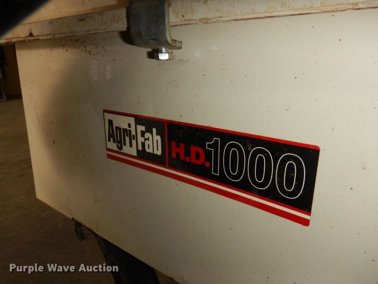image for item JE9687 Agri-Fab HD 1000 lawn vacuum