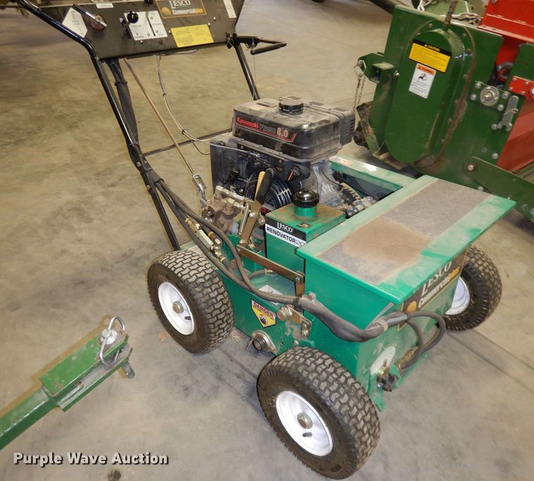 image for item JE9691 2006 Lesco Commercial Plus seeder