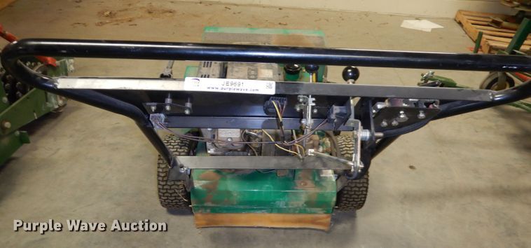 image for item JE9691 2006 Lesco Commercial Plus seeder