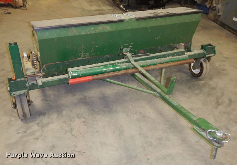 image for item JE9692 Ferguson seeder/aerator