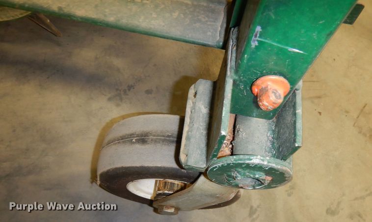 image for item JE9692 Ferguson seeder/aerator