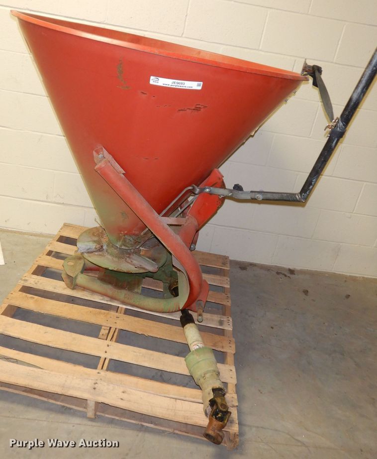 image for item JE9693 Cosmo 500 spreader