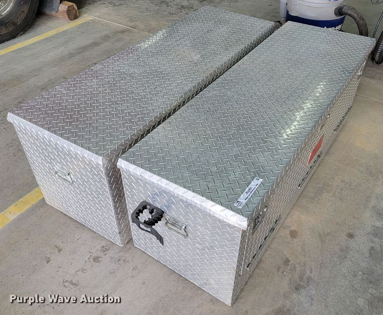 image for item JE9866 (2) tool boxes