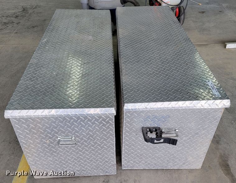 image for item JE9866 (2) tool boxes