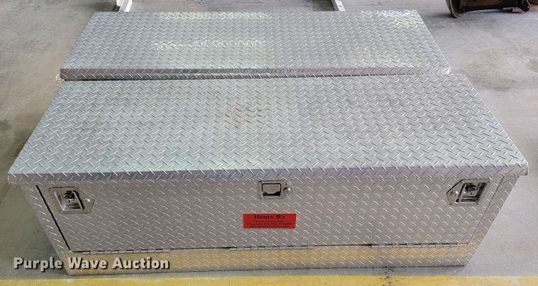 image for item JE9866 (2) tool boxes