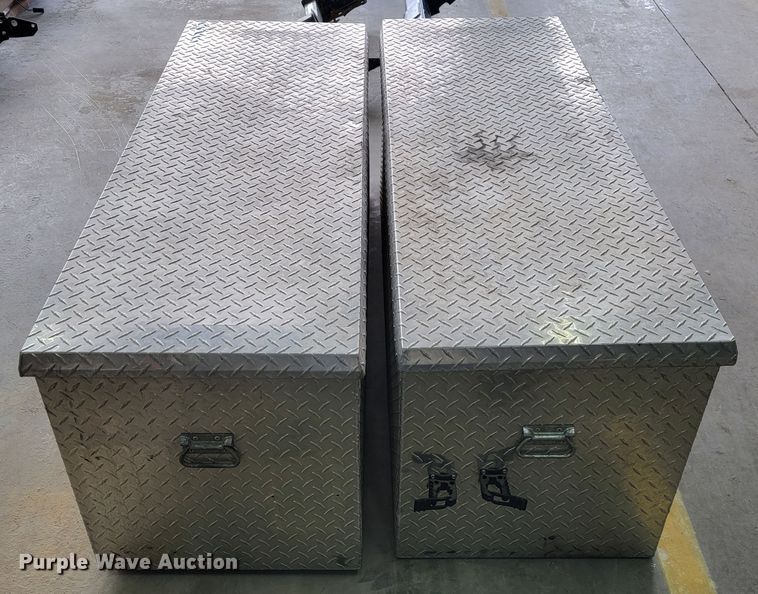 image for item JE9866 (2) tool boxes