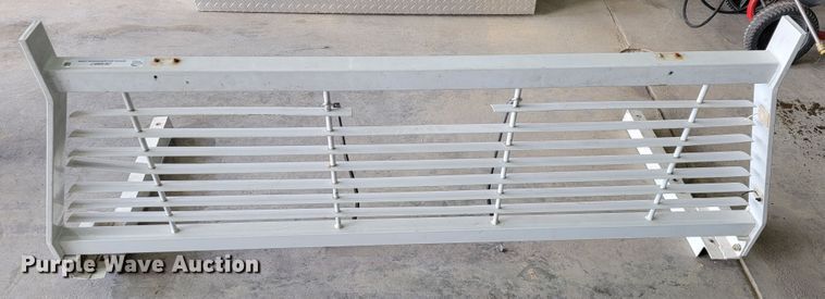 image for item JE9867 Headache rack