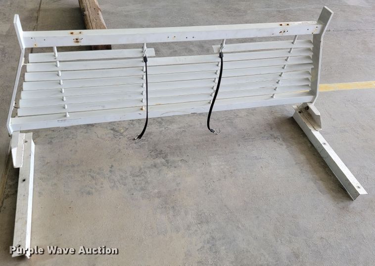 image for item JE9867 Headache rack