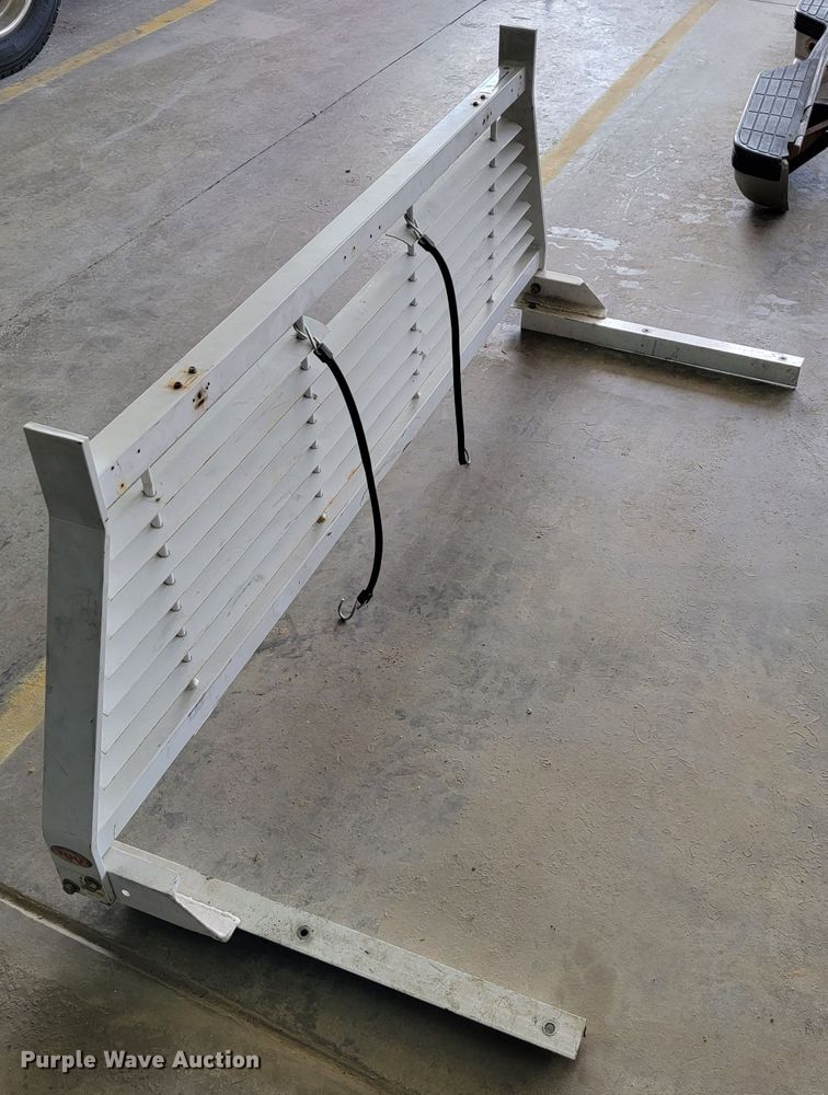 image for item JE9867 Headache rack