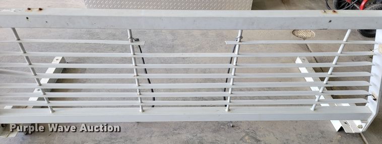 image for item JE9867 Headache rack