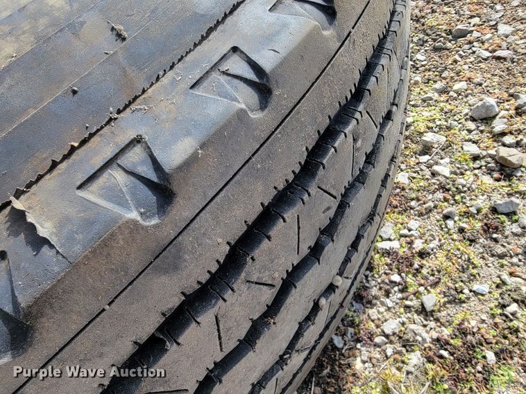 image for item JE9870 (3) tires