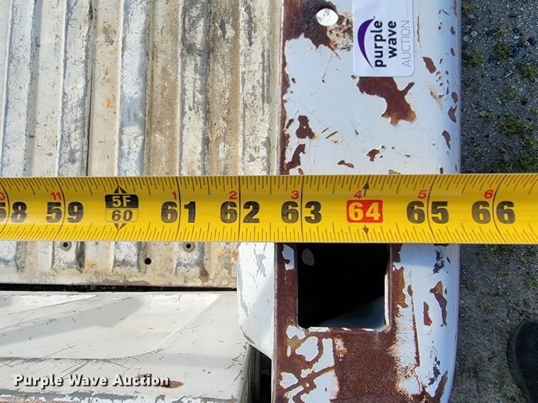 image for item JE9871 Chevrolet 3500  pickup bed