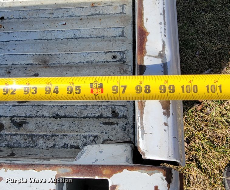 image for item JE9871 Chevrolet 3500  pickup bed