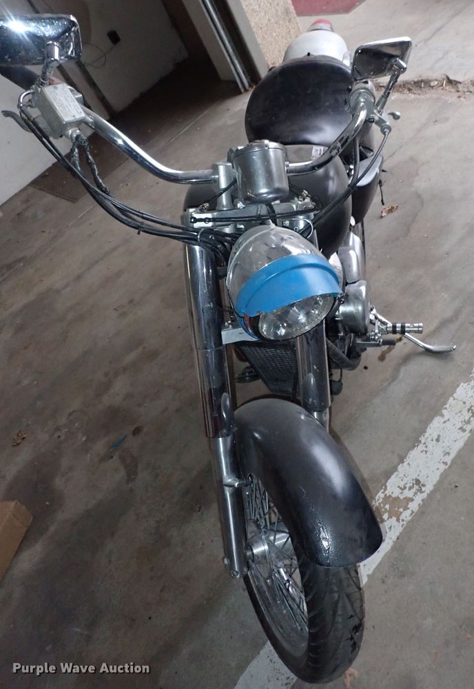 image for item JT9896 2000 Honda VT750CD2  motorcycle