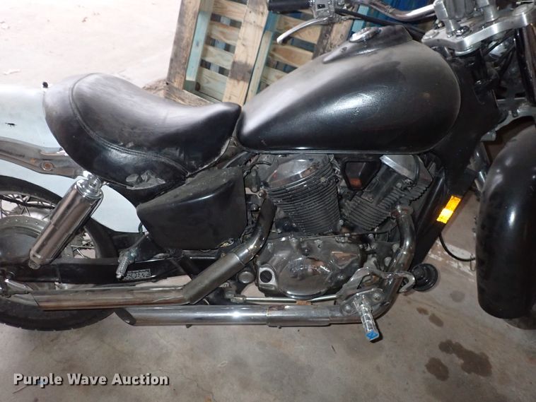 image for item JT9896 2000 Honda VT750CD2  motorcycle