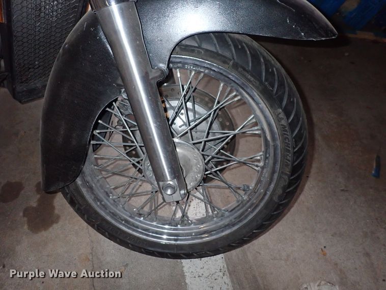 image for item JT9896 2000 Honda VT750CD2  motorcycle