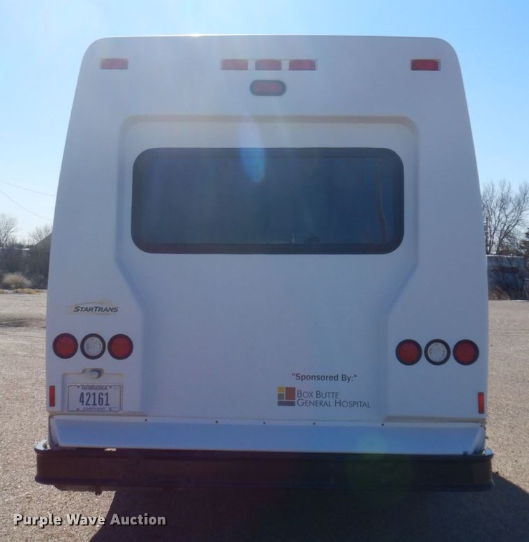 image for item KE9305 2010 Ford Econoline E450  shuttle bus