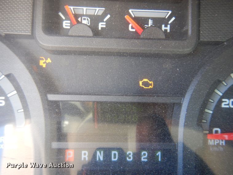 image for item KE9305 2010 Ford Econoline E450  shuttle bus