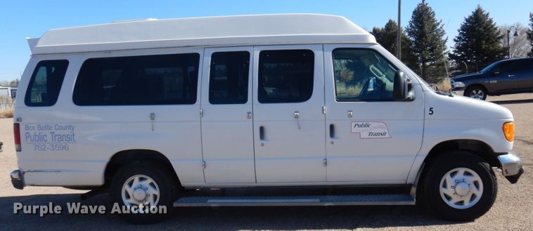 image for item KE9306 2004 Ford E350 XLT Super Duty  handicap accessible van