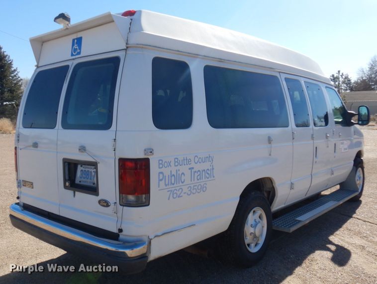 image for item KE9306 2004 Ford E350 XLT Super Duty  handicap accessible van