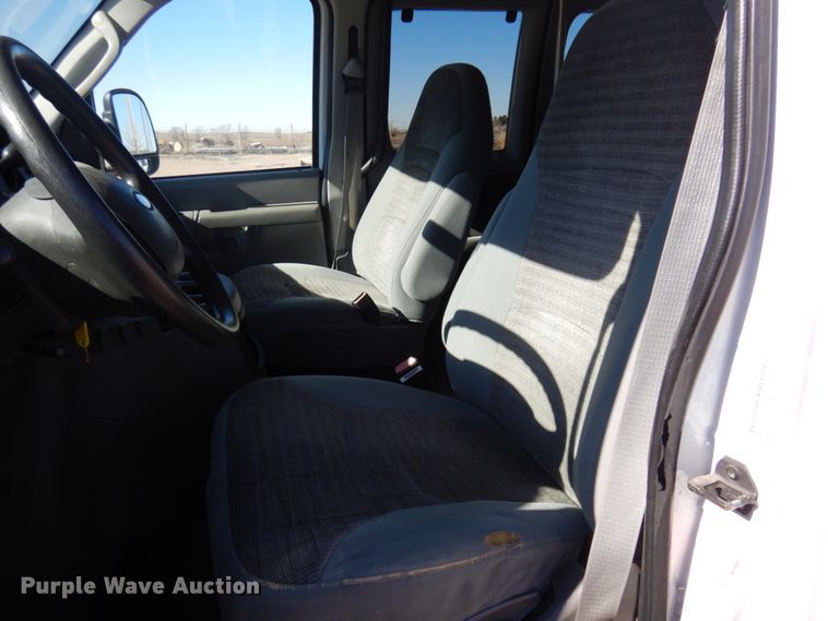 image for item KE9306 2004 Ford E350 XLT Super Duty  handicap accessible van