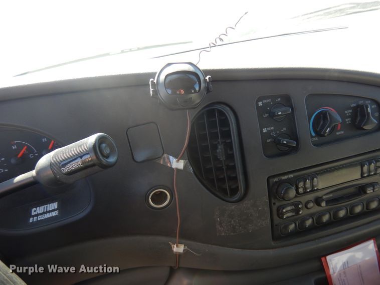 image for item KE9306 2004 Ford E350 XLT Super Duty  handicap accessible van