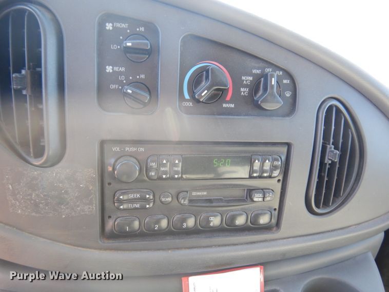 image for item KE9306 2004 Ford E350 XLT Super Duty  handicap accessible van