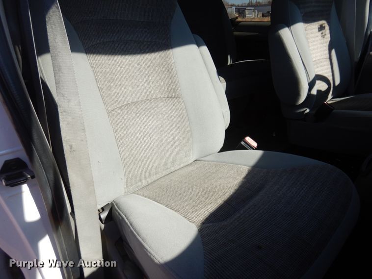 image for item KE9306 2004 Ford E350 XLT Super Duty  handicap accessible van