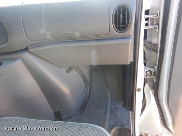 image for item KE9306 2004 Ford E350 XLT Super Duty  handicap accessible van