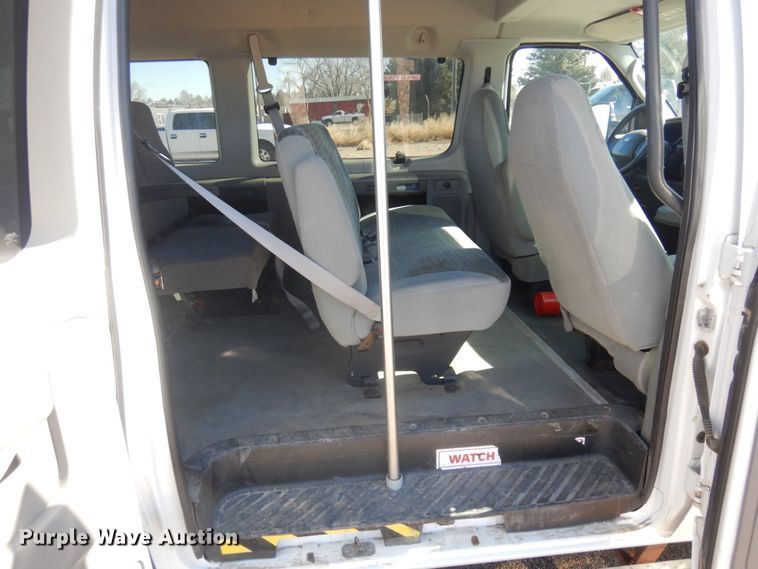 image for item KE9306 2004 Ford E350 XLT Super Duty  handicap accessible van