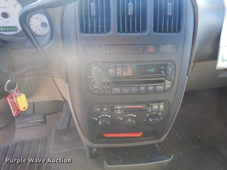 image for item KE9307 2004 Dodge Grand Caravan  van