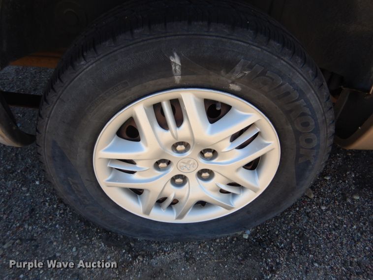 image for item KE9307 2004 Dodge Grand Caravan  van