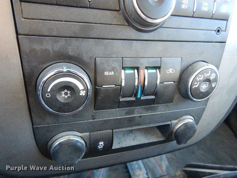 image for item KJ9530 2013 Chevrolet Tahoe Police  SUV