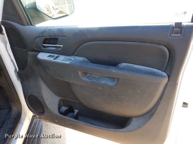 image for item KJ9530 2013 Chevrolet Tahoe Police  SUV