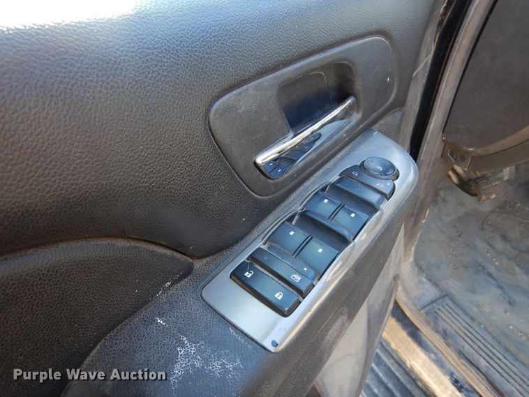 image for item KJ9531 2010 Chevrolet Tahoe  SUV