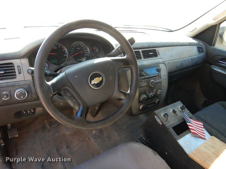 image for item KJ9531 2010 Chevrolet Tahoe  SUV