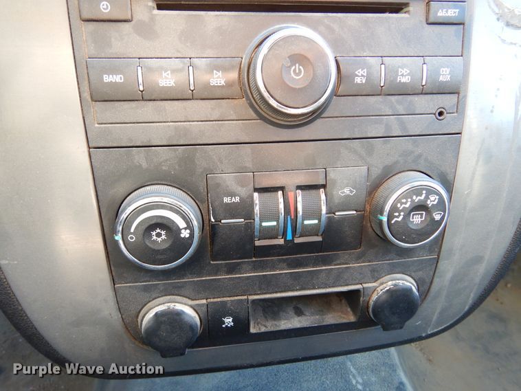 image for item KJ9531 2010 Chevrolet Tahoe  SUV