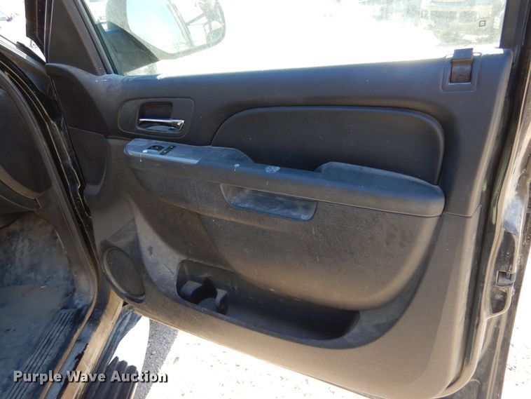 image for item KJ9531 2010 Chevrolet Tahoe  SUV