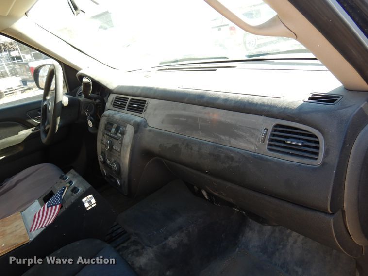 image for item KJ9531 2010 Chevrolet Tahoe  SUV