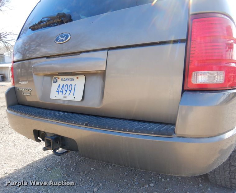 image for item KJ9532 2002 Ford Explorer  SUV