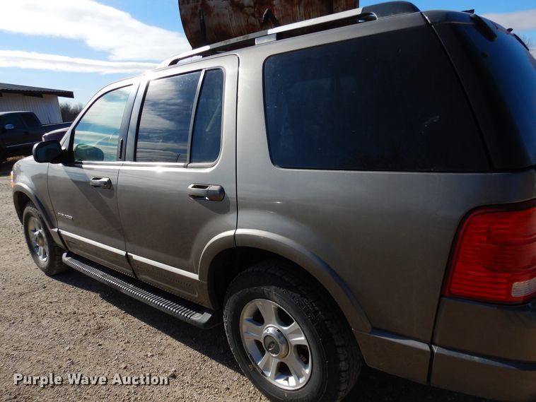 image for item KJ9532 2002 Ford Explorer  SUV