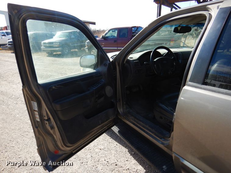 image for item KJ9532 2002 Ford Explorer  SUV