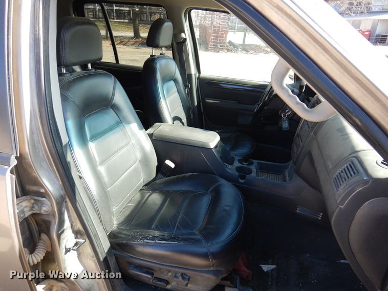 image for item KJ9532 2002 Ford Explorer  SUV