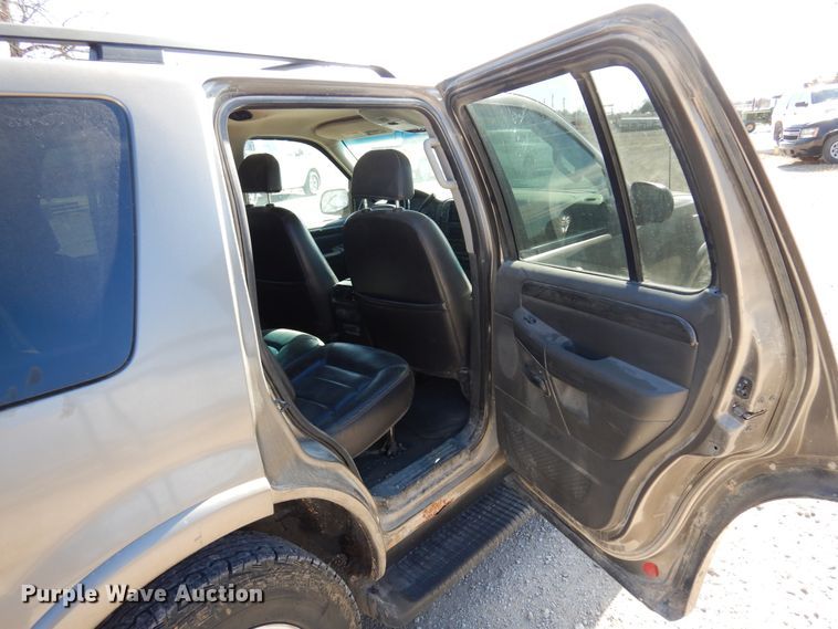 image for item KJ9532 2002 Ford Explorer  SUV