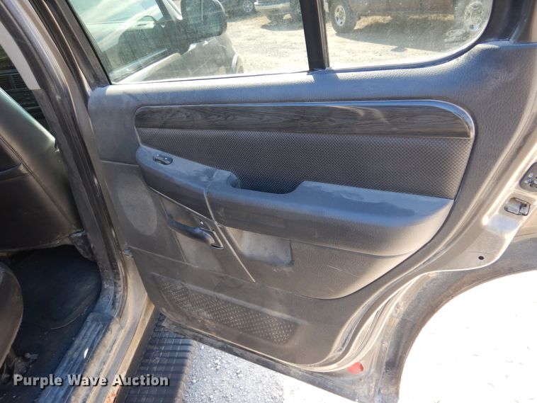 image for item KJ9532 2002 Ford Explorer  SUV